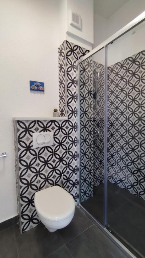 Apartmani Bodo Drvenik  Buitenkant foto
