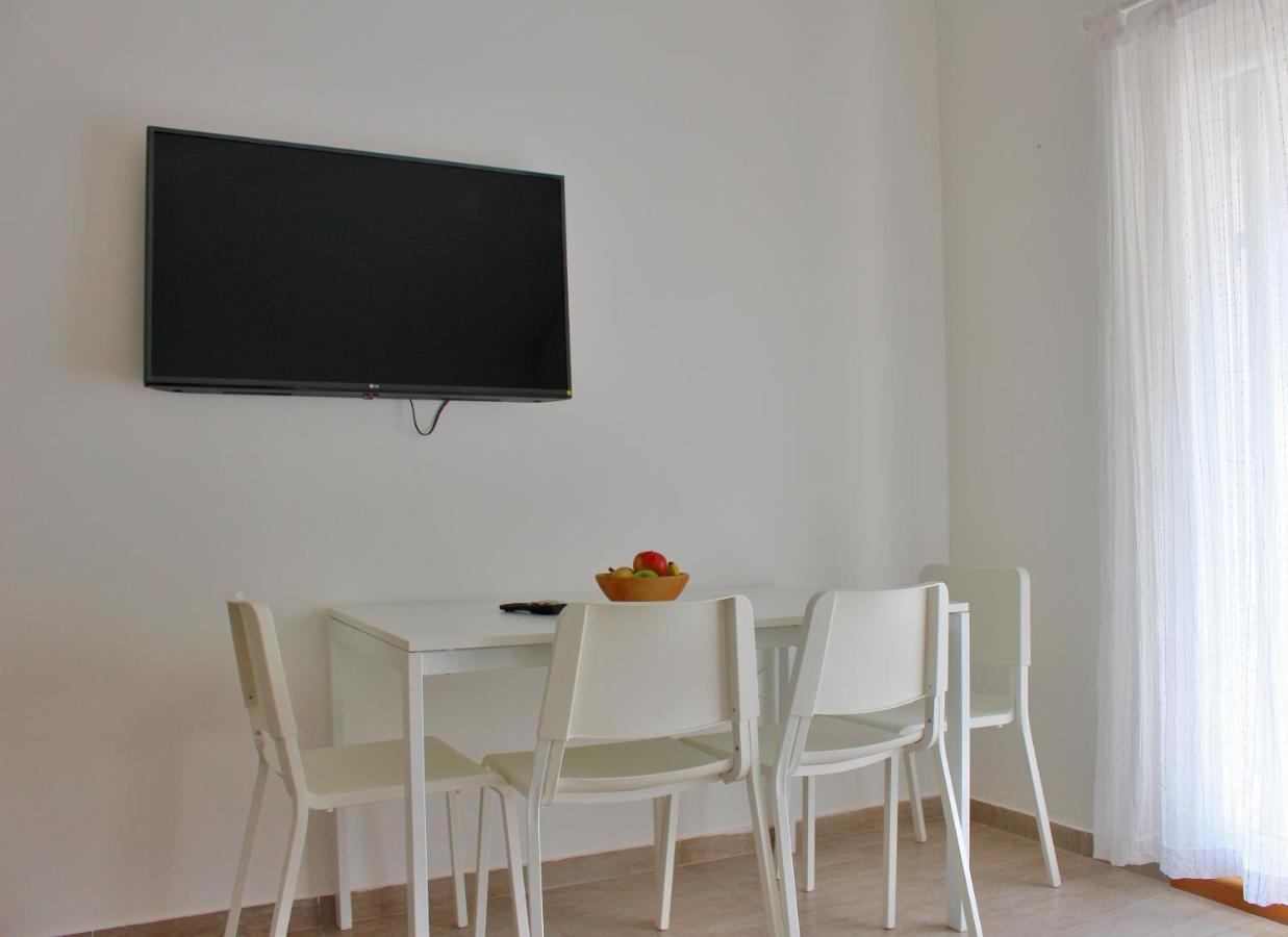Apartmani Bodo Drvenik  Buitenkant foto