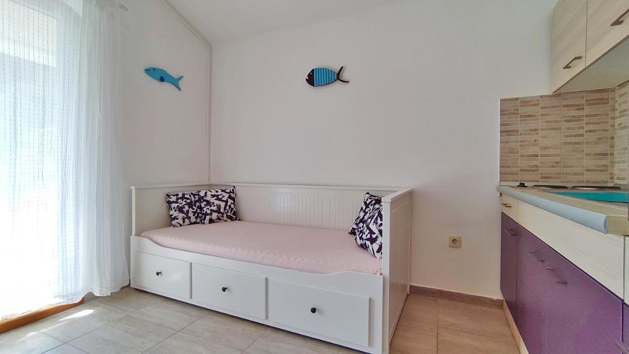Apartmani Bodo Drvenik  Buitenkant foto