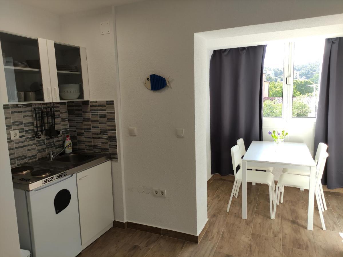Apartmani Bodo Drvenik  Buitenkant foto